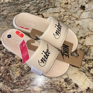 Nike Women's Slide Sandals NWT